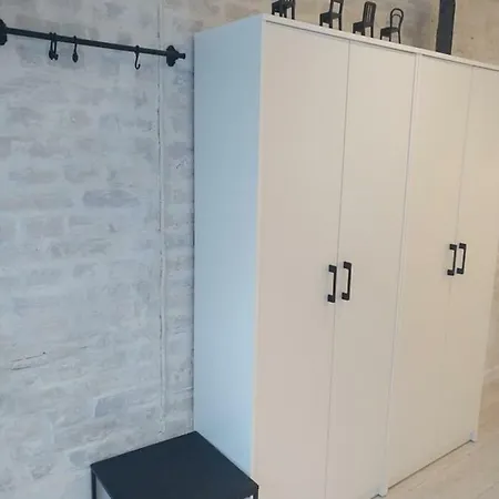 100 No 1 Ogrod W Centrum דירה